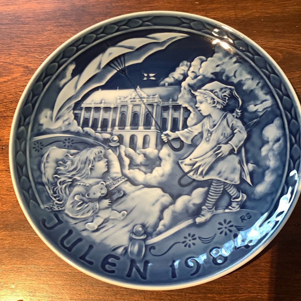 Grand Copenhagen Denmark Hand-Painted Limited Edition Christmas Plate 1984